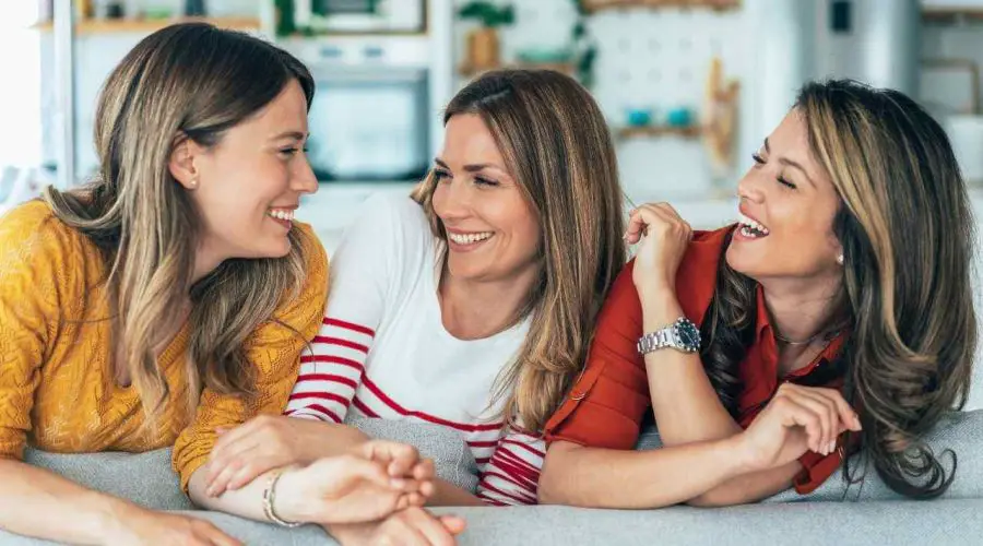 4 Zodiac Signs Who Tend To Develop True Friendships