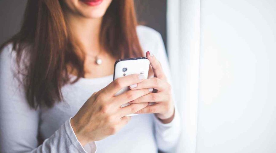 How to Text a Gemini Woman – A Complete Guide