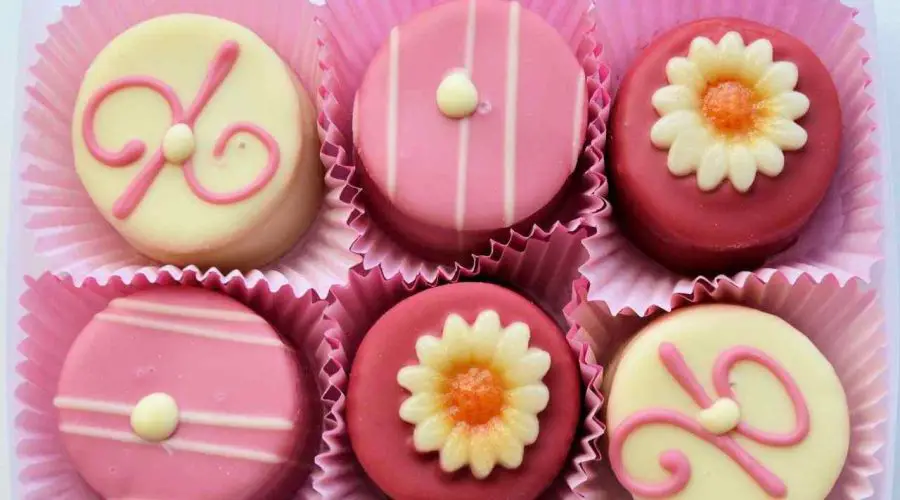 Top 6 Zodiac Signs With Sweet Tooth