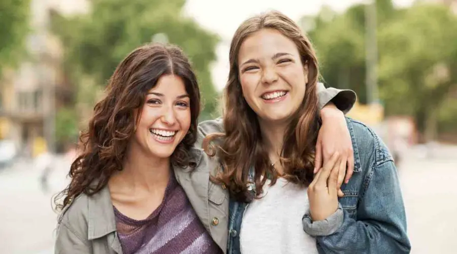 These Zodiac Signs Have Unbreakable Friendships